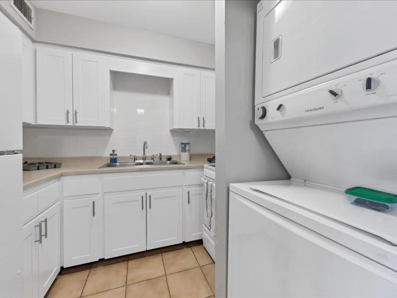 Designed And Cozy 1Br With Parking Near Stores Tampa Exterior foto